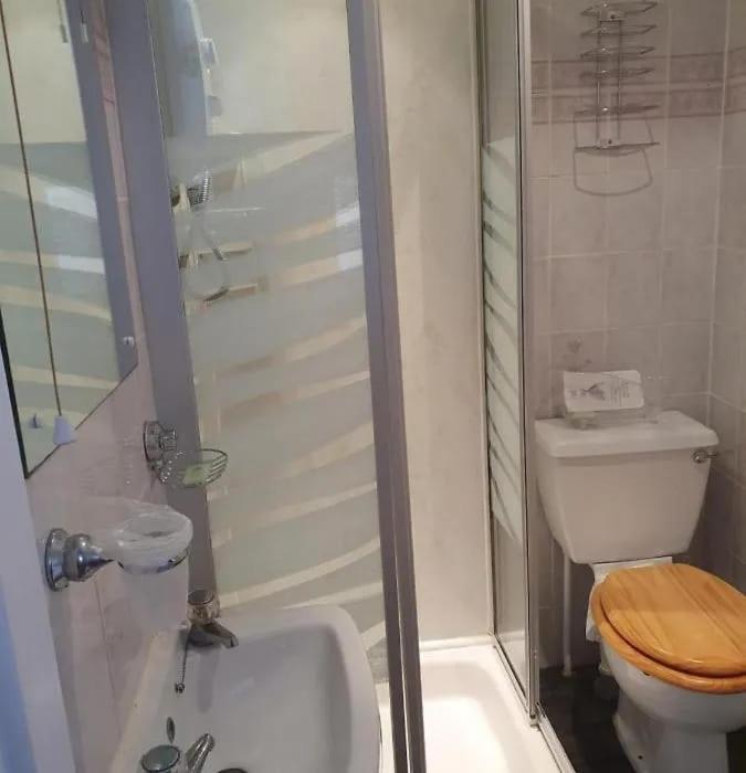 Oyo Wynnstay Bed & Breakfast 3*
