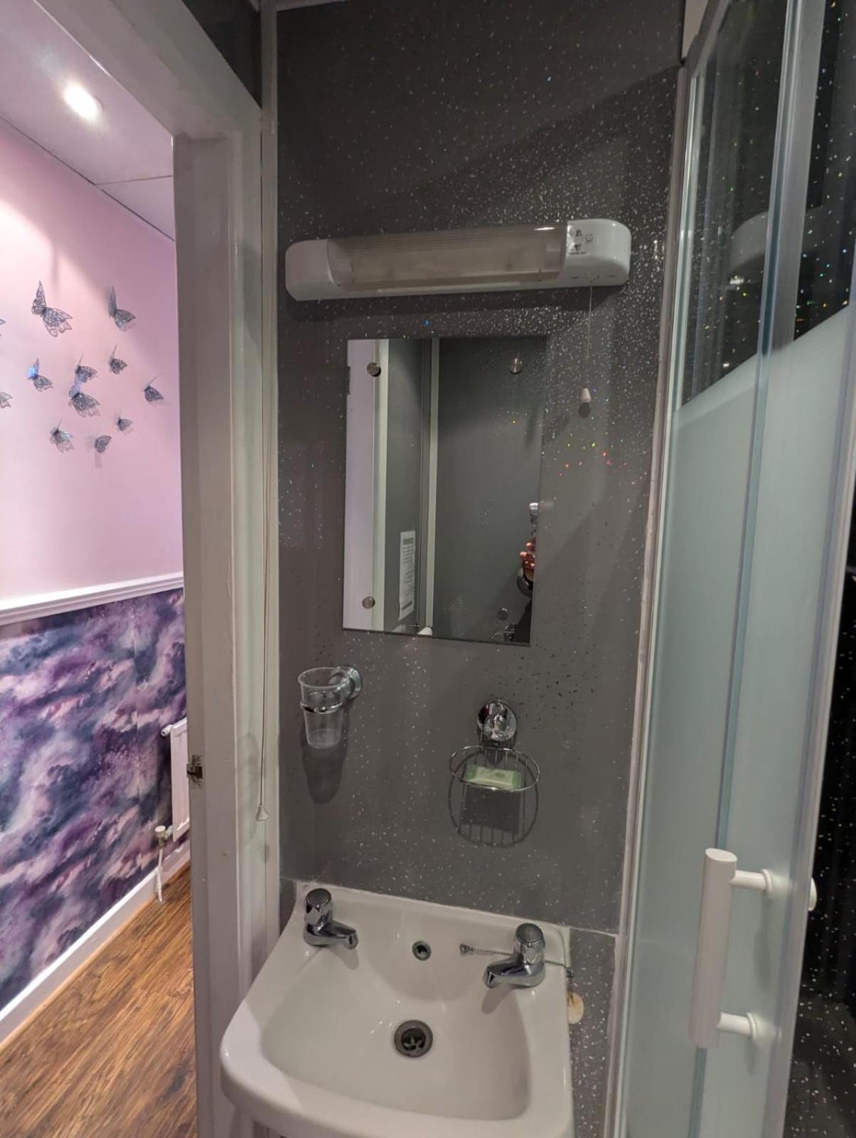 Oyo Wynnstay Bed & Breakfast Blackpool